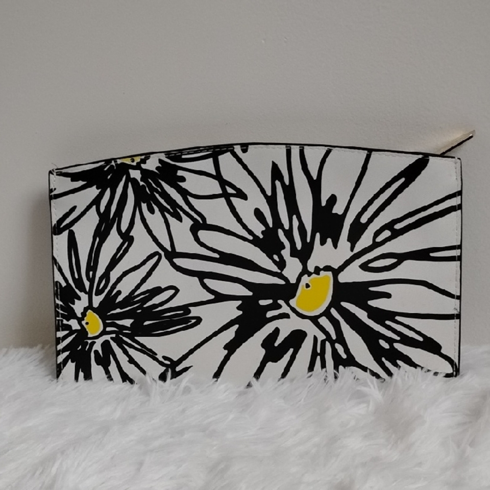 Reed Floral Black & White Abstract Floral Daisy Print Clutch with Yellow Accents